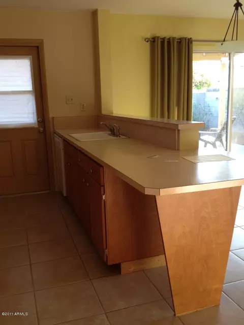 1025 E Broadmor Dr, Tempe, AZ 85282 photo 7