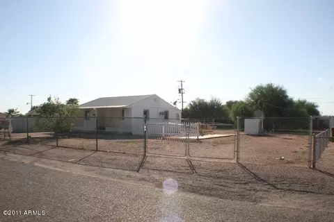 576 S Cornwall Dr, Apache Junction, AZ 85120 photo 2