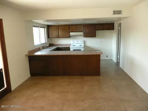 2355 E Alameda Dr, Tempe, AZ 85282 photo 2