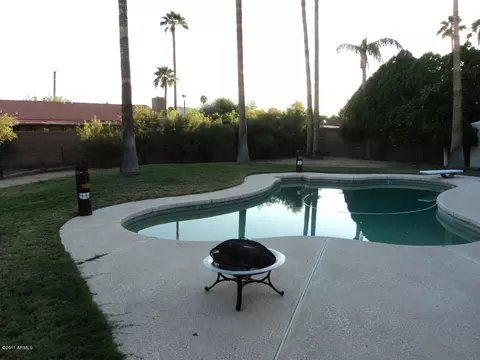 317 E Beck Ln, Phoenix, AZ 85022 photo 6