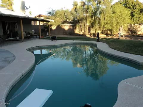 317 E Beck Ln, Phoenix, AZ 85022 photo 1