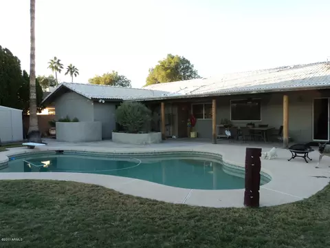 317 E Beck Ln, Phoenix, AZ 85022 photo 7