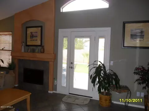 4722 E Lavender Ln, Phoenix, AZ 85044 photo 4