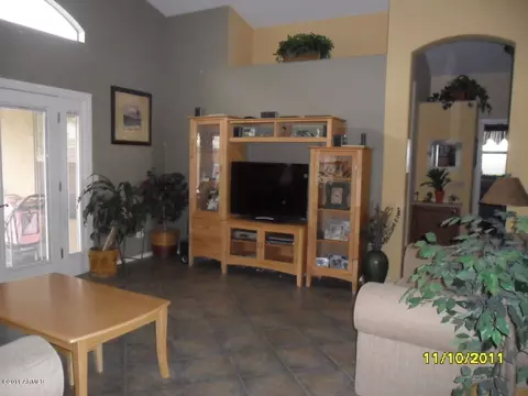 4722 E Lavender Ln, Phoenix, AZ 85044 photo 2