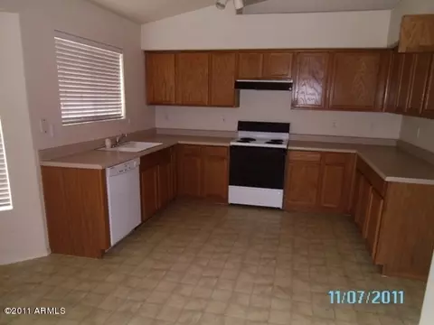 2129 E Temple Ct, Gilbert, AZ 85296 photo 3