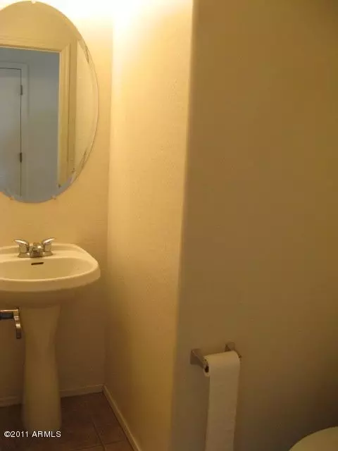 1835 S Starling Dr, Gilbert, AZ 85295 photo 6