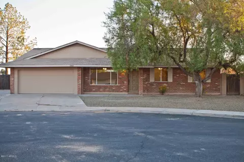 1843 E Grove Cir, Mesa, AZ 85204 photo 2