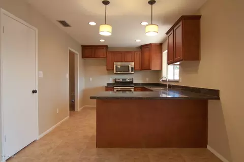 1843 E Grove Cir, Mesa, AZ 85204 photo 5
