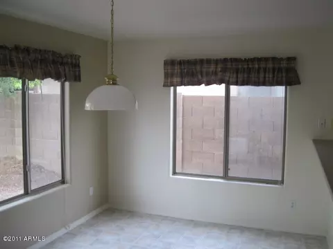 1740 E Tremaine Ave, Gilbert, AZ 85234 photo 5