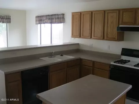 1740 E Tremaine Ave, Gilbert, AZ 85234 photo 9