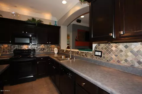 6498 S Twilight Ct, Gilbert, AZ 85298 photo 5