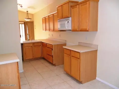 3237 E Maldonado Dr, Phoenix, AZ 85042 photo 5