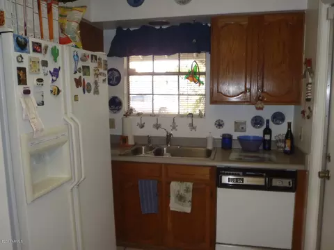 1726 E Paradise Ln, Phoenix, AZ 85022 photo 1