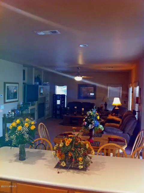 1055 S Oak St, Gilbert, AZ 85233 photo 9