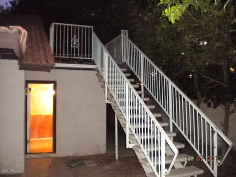 912 Eveningstar Ln, Tempe, AZ 85283 photo 2