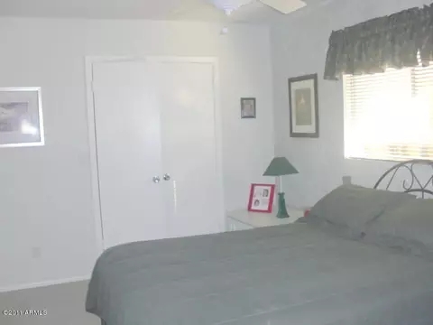 1101 E Michelle Dr, Phoenix, AZ 85022 photo 9