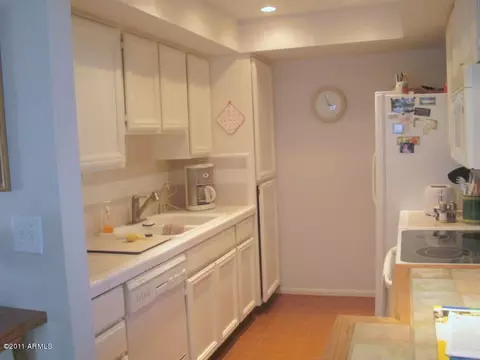 1101 E Michelle Dr, Phoenix, AZ 85022 photo 5
