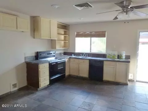 963 E Halifax St, Mesa, AZ 85203 photo 4