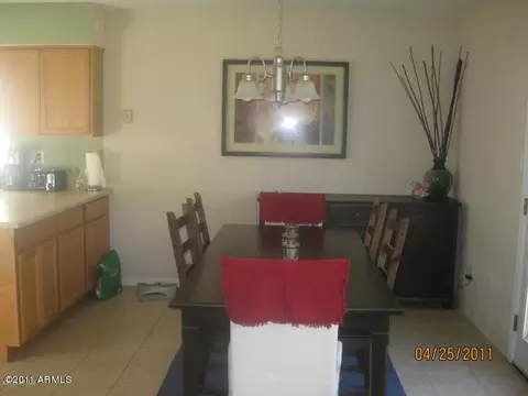 2402 E Dahlia Dr, Phoenix, AZ 85032 photo 4