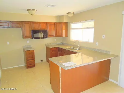 7963 W Devonshire Ave, Phoenix, AZ 85033 photo 9
