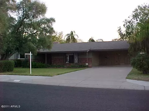 945 E Orangewood Ave, Phoenix, AZ 85020 photo 1