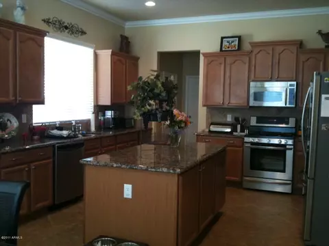2936 S Colonial St, Gilbert, AZ 85295 photo 2