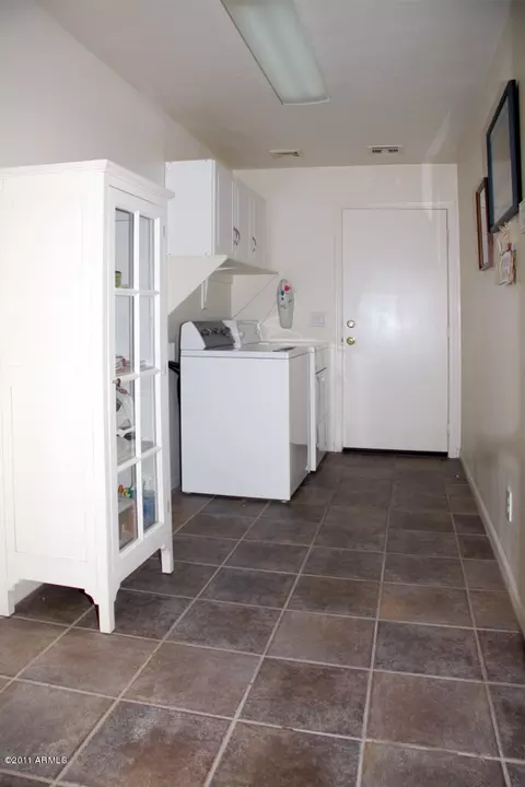 272 E Bernie Ln, Gilbert, AZ 85295 photo 12
