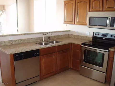 4603 E Prickly Pear Trl, Phoenix, AZ 85050 photo 3