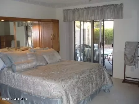 2414 E Riviera Dr, Tempe, AZ 85282 photo 10