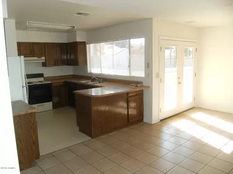 7014 S 45th Pl, Phoenix, AZ 85042 photo 3