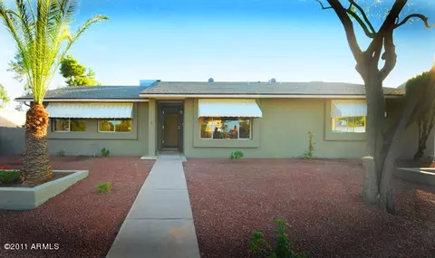 2401 E Shea Blvd, Phoenix, AZ 85028 photo 1