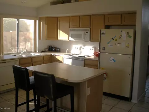 3215 E Brookwood Ct, Phoenix, AZ 85048 photo 2