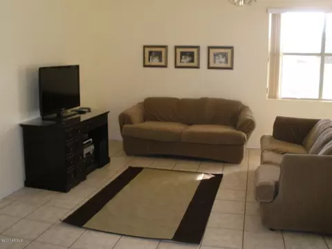 3215 E Brookwood Ct, Phoenix, AZ 85048 photo 4