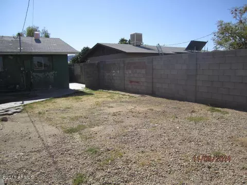 2062 E Nancy Ln, Phoenix, AZ 85042 photo 9