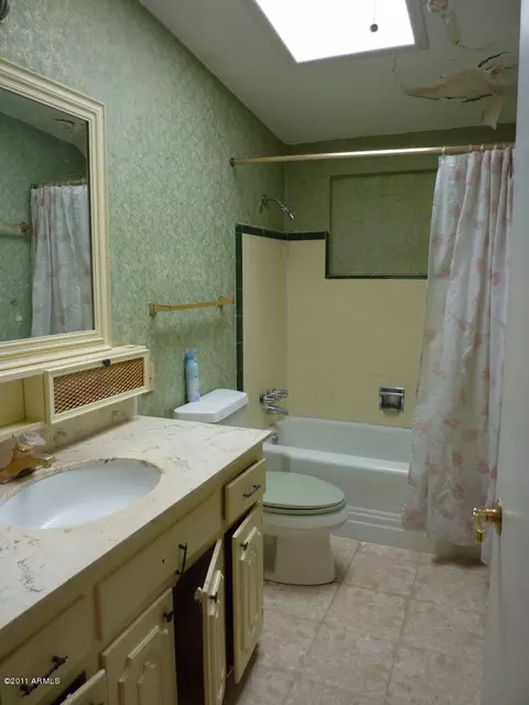 1635 E Rovey Ave, Phoenix, AZ 85016 photo 8