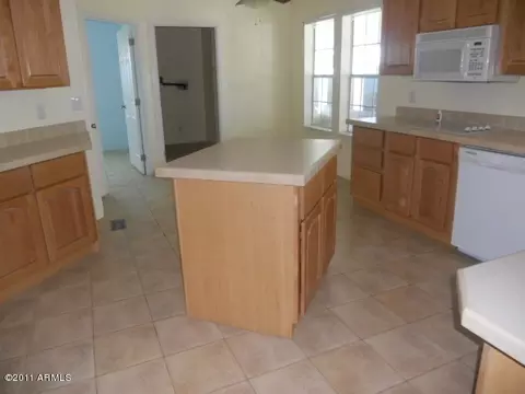 339 E Michelle Dr, Phoenix, AZ 85022 photo 11