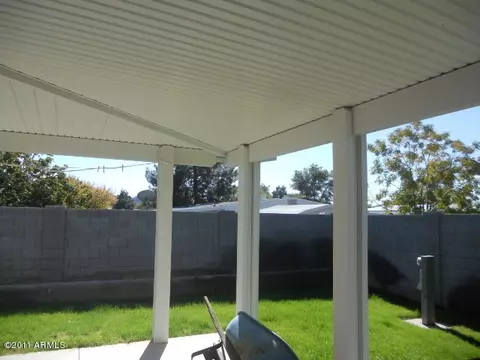 339 E Michelle Dr, Phoenix, AZ 85022 photo 9
