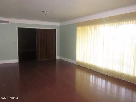 137 E Carter Rd, Phoenix, AZ 85042 photo 7