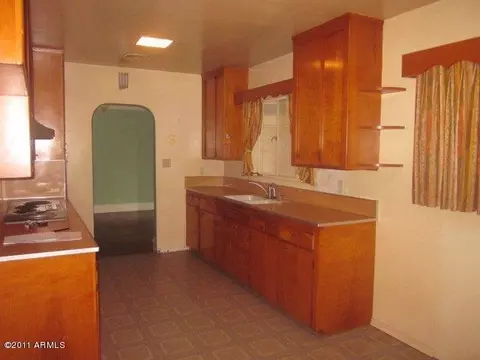 137 E Carter Rd, Phoenix, AZ 85042 photo 13