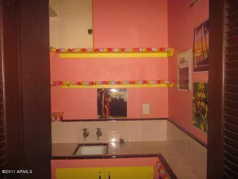 137 E Carter Rd, Phoenix, AZ 85042 photo 9