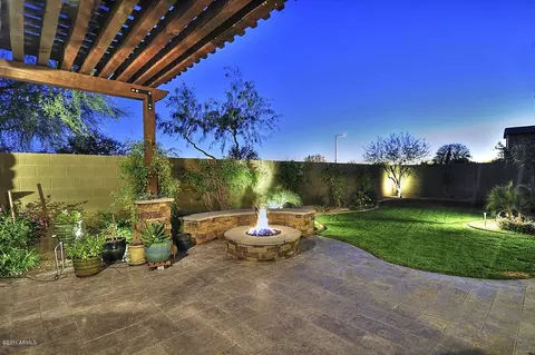 3757 Ember Glow Way, Phoenix, AZ 85050 photo 3