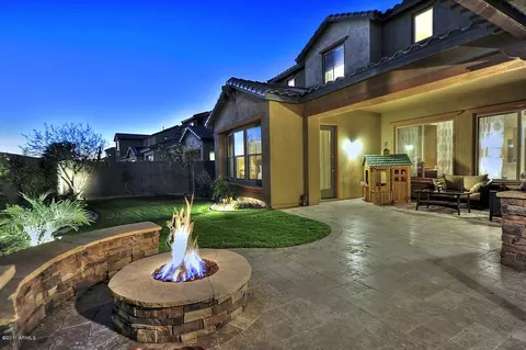 3757 Ember Glow Way, Phoenix, AZ 85050 photo 5