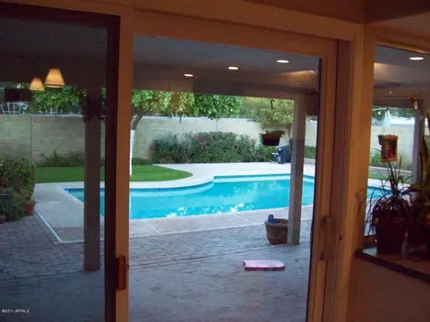 628 E Canterbury Ln, Phoenix, AZ 85022 photo 16