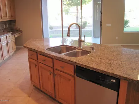 4205 W Reddie Loop, Phoenix, AZ 85083 photo 7