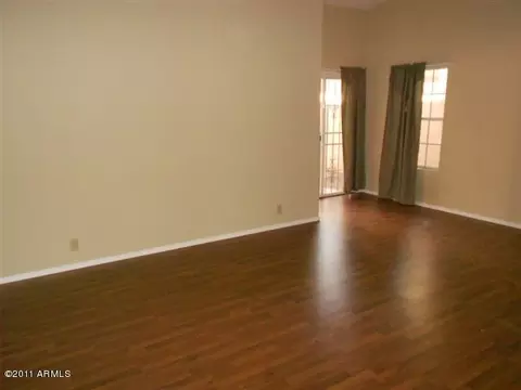 1222 E Michelle Dr, Phoenix, AZ 85022 photo 4