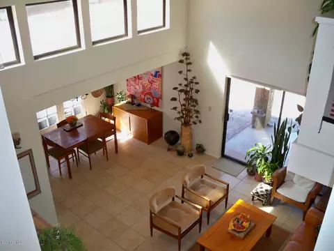 754 E Becker Ln, Phoenix, AZ 85020 photo 9
