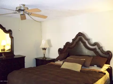 754 E Becker Ln, Phoenix, AZ 85020 photo 18