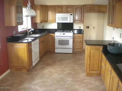 7345 N 11th St, Phoenix, AZ 85020 photo 4