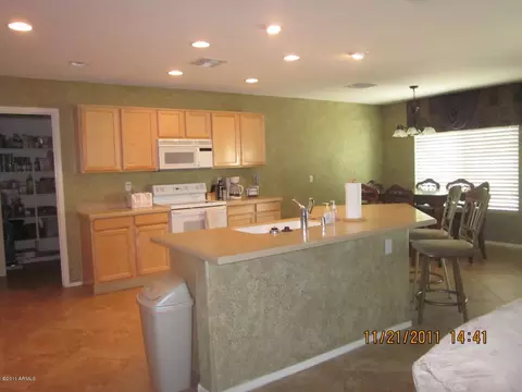 2054 E Ruby Ln, Phoenix, AZ 85024 photo 3