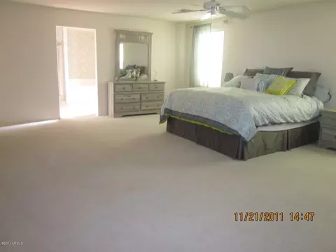 2054 E Ruby Ln, Phoenix, AZ 85024 photo 8